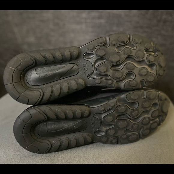 Nike Air Max 270 React - Picture 8 of 8